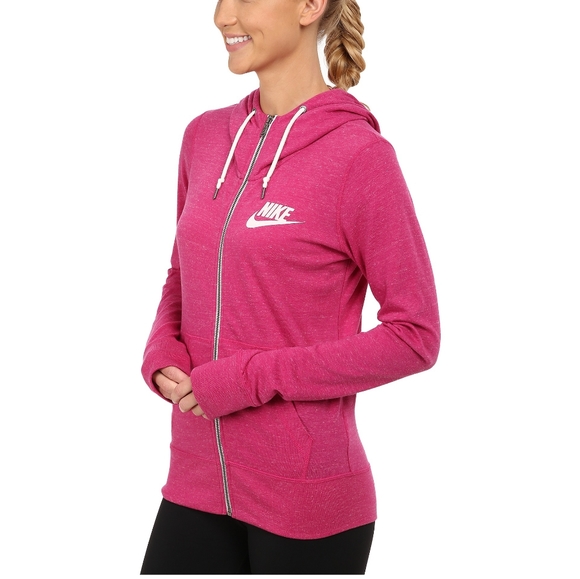 Nike Tops - 💥SALE💥 Nike Vintage Gym Hoodie